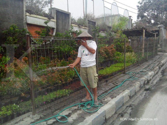 Lumpuh terkena dampak letusan Kelud (1)