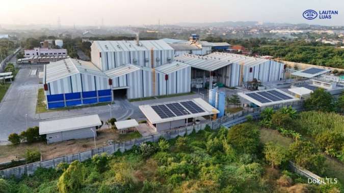 Lautan Luas (LTLS) Operasikan PLTS Kapasitas 113,7 kWp di Pabrik Gresik