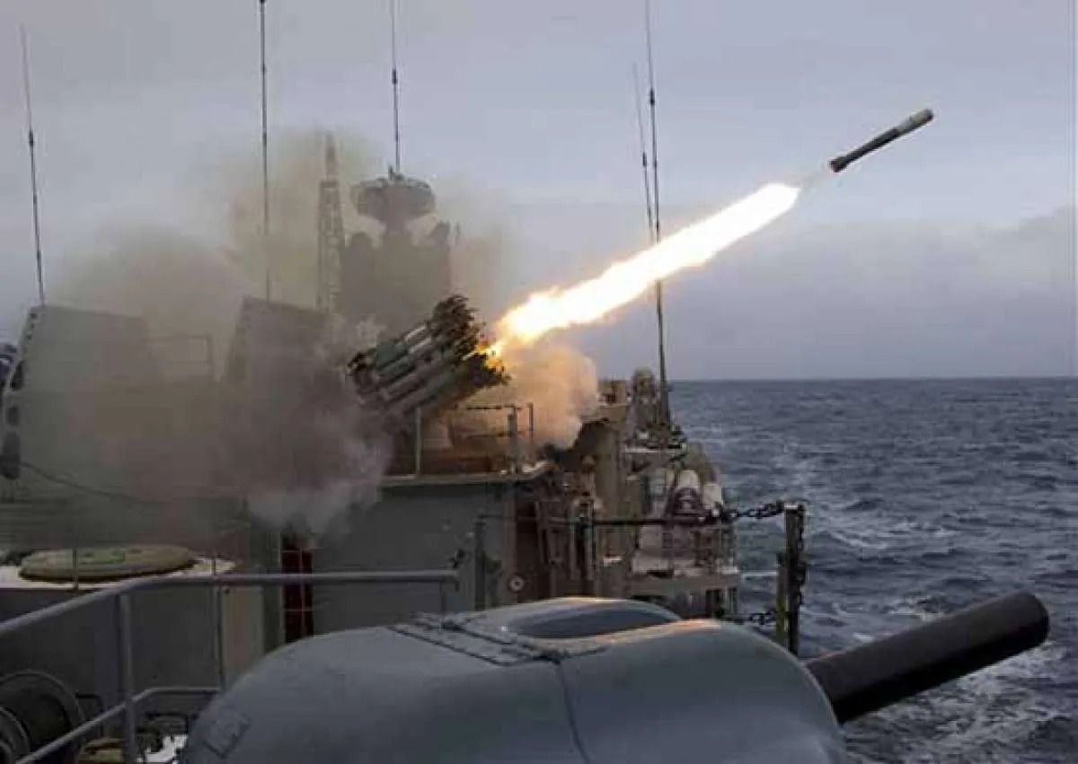 Sebelum tarik pasukan dari perbatasan Ukraina, Rusia gelar latihan militer akbar
