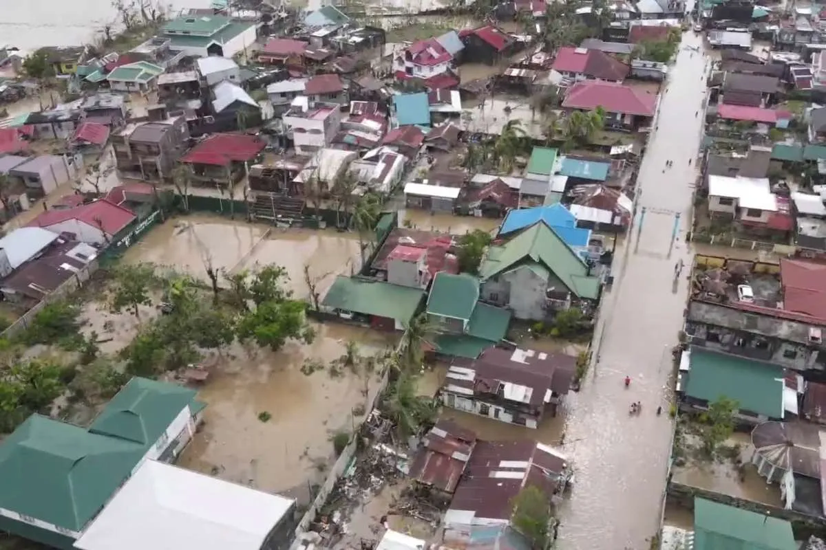 Topan Kalmaegi Menerjang Vietnam Pasca Memakan 114 Korban di Filipina