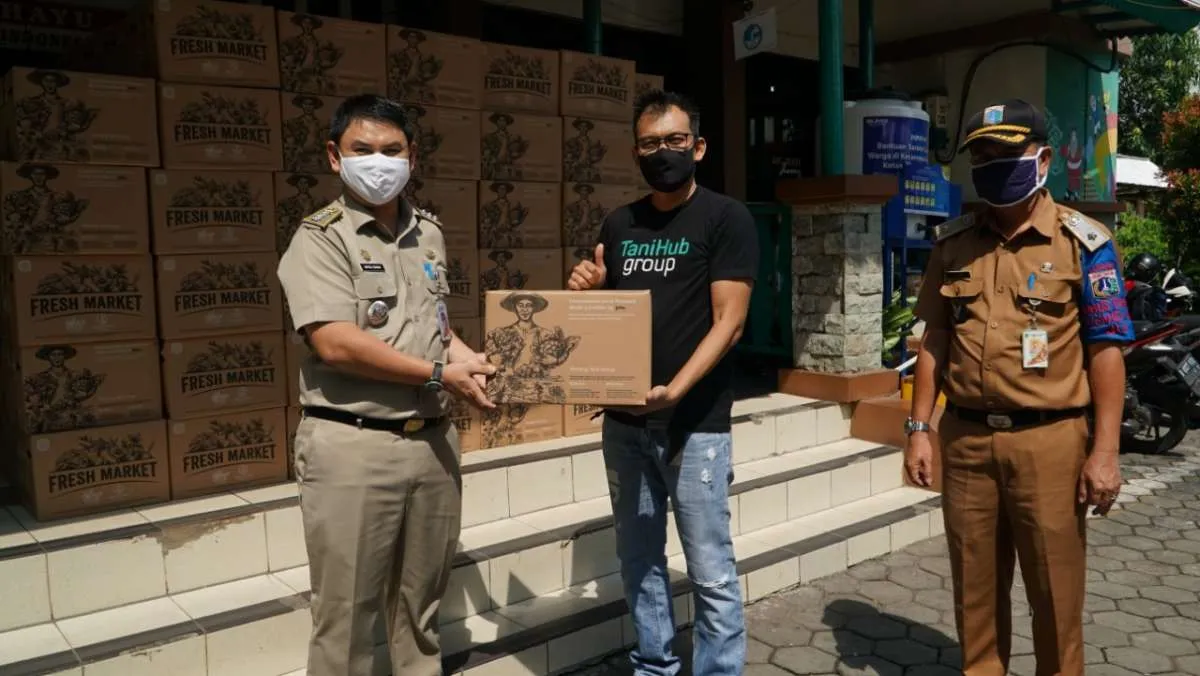 Di tengah pandemi, TaniHub salurkan ribuan paket sembako