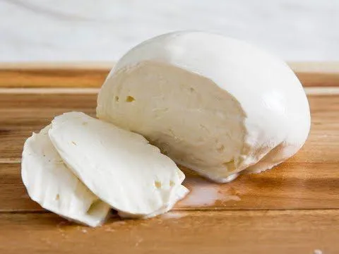keju mozzarella