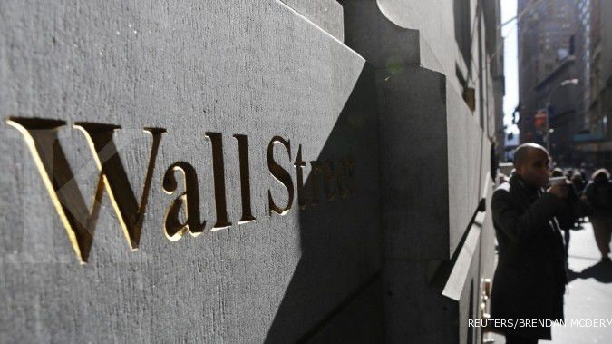 Wall Street mengakhiri rekor