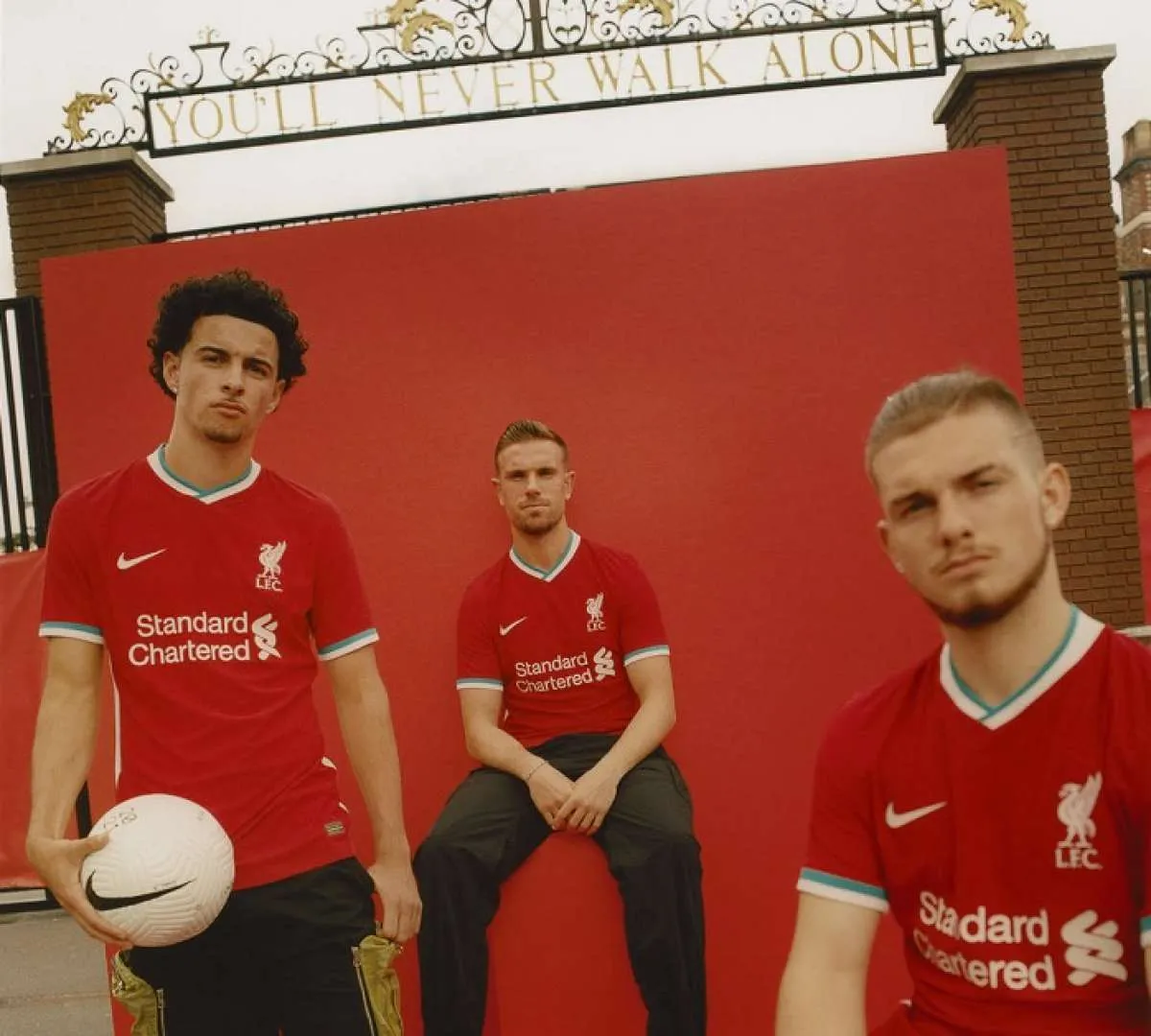 Liverpool dan Nike resmi meluncurkan jersey baru, ini kata pemain The Reds