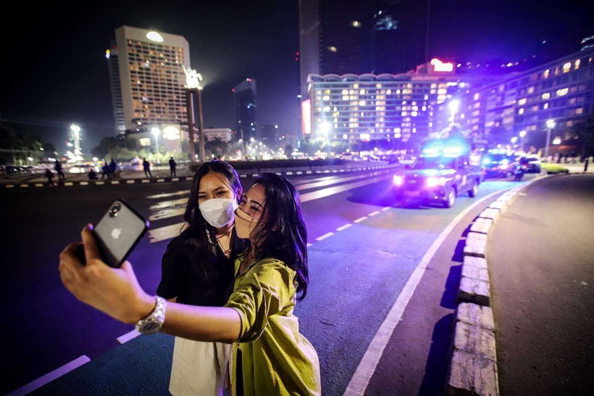 Pasar Ponsel Semakin Nyaring, Impor Semakin Berkibar