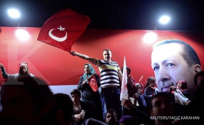 Erdogan menang referendum Turki, oposisi protes