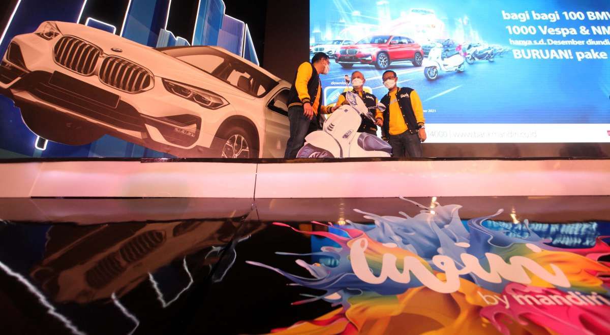 Undian Livin' by Mandiri bagi-bagi 100 BMW