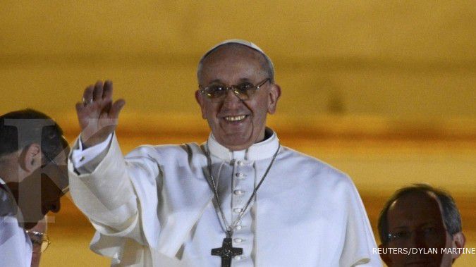 Vatican bantah rumor Paus terkena tumor otak 