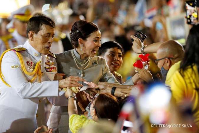 Raja Thailand Maha Vajiralongkorn dan Ratu Suthida