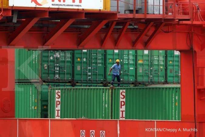 Impor turun, neraca dagang Oktober surplus US$ 161 juta