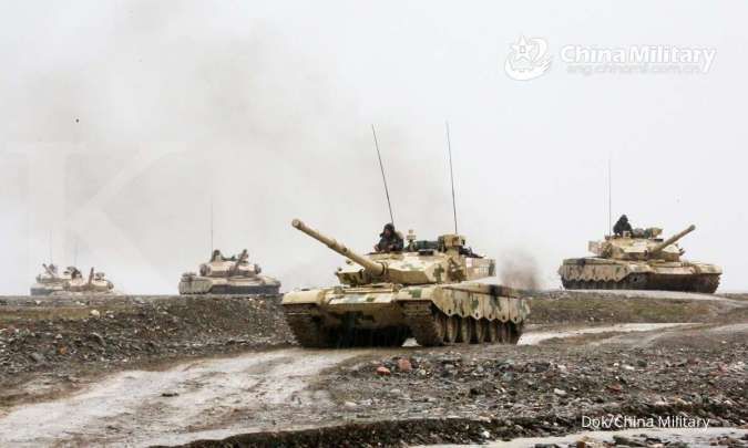 Militer China mulai terjunkan armada tank utama Type 99A ke perbatasan India