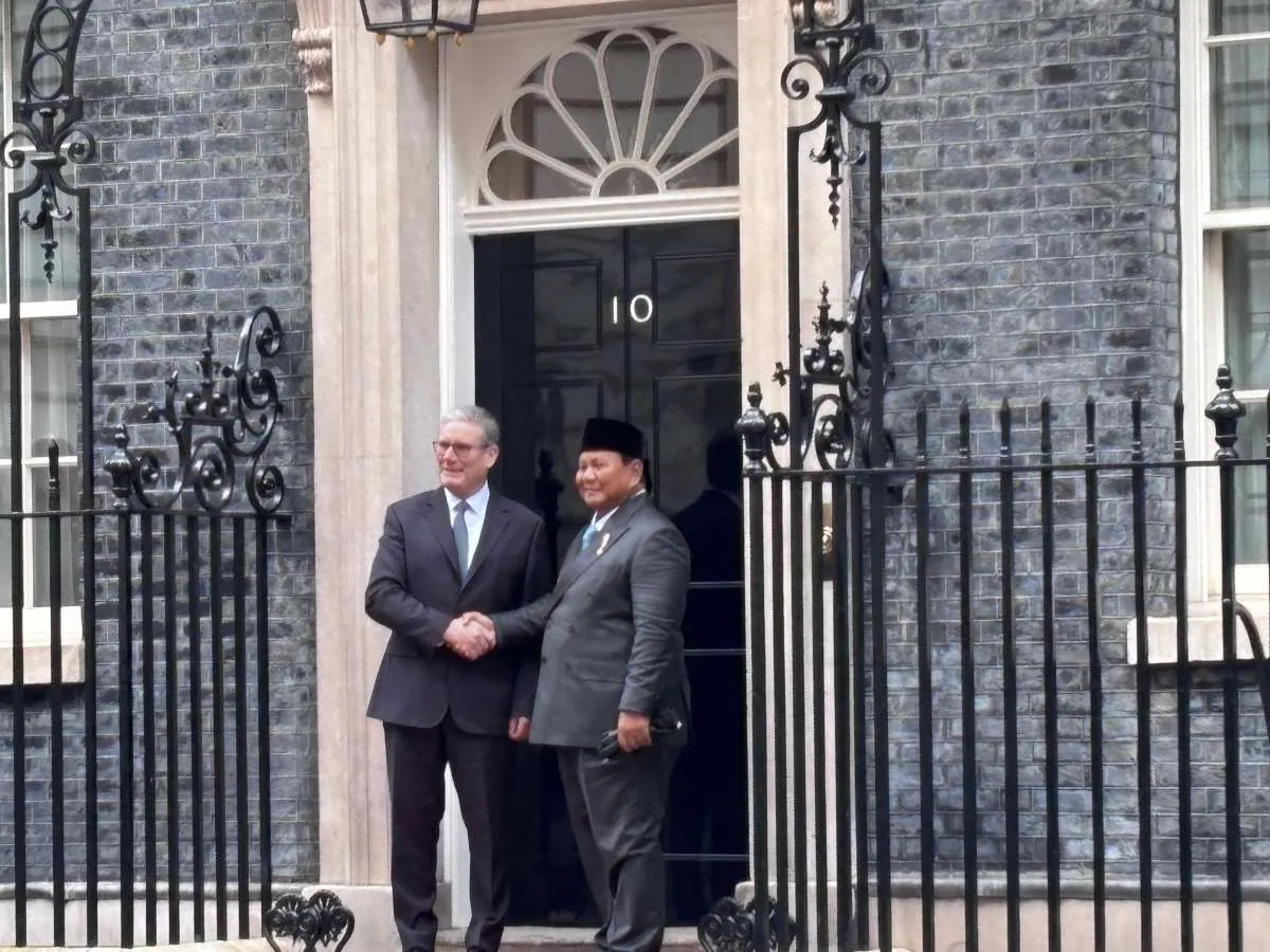 Tiba di Downing Street, Prabowo Bertemu dengan PM Keir Starmer