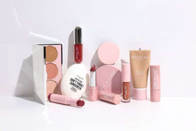 Kisah Pemilik Brand Makeup Rose All Day Cosmetic Kembangkan Bisnis