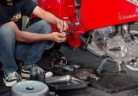 Performa Maksimal, Perempuan Bisa Lakukan 5 Tips Merawat Motor Ini agar Tak Rewel