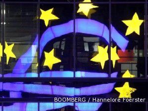 Euro ditransaksikan mendekati level terlemah dalam dua bulan