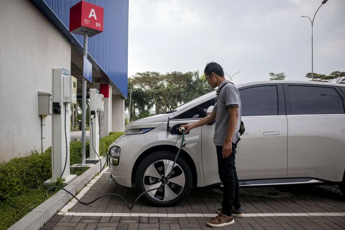 Di Era Gempuran Mobil Elektrifikasi, Penjualan Mobil ICE Masih Mendominasi Pasar