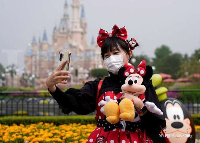 Pengunjung Disney World Boleh Tak Memakai Masker, Ada Syaratnya!
