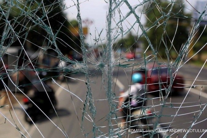 Crane tabrak 5 mobil, satu orang meninggal