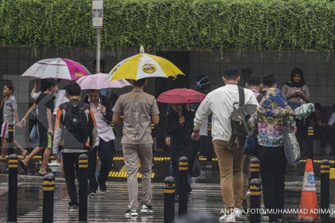 Cuaca hari ini di Jabodetabek masih berpeluang hujan, jaga-jaga bawa payung