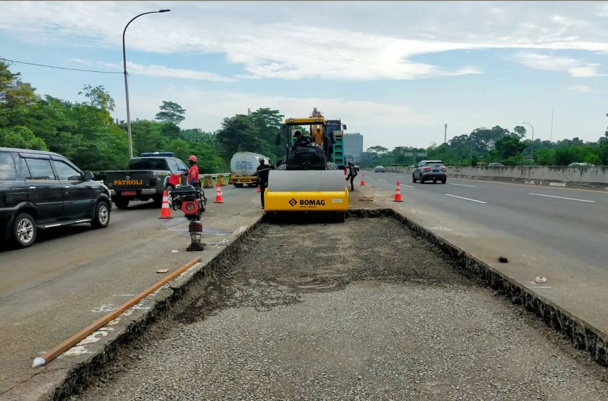 Siap-siap, Ada Pekerjaan Rekonstruksi Perkerasan Jalan Tol Akses Tomang