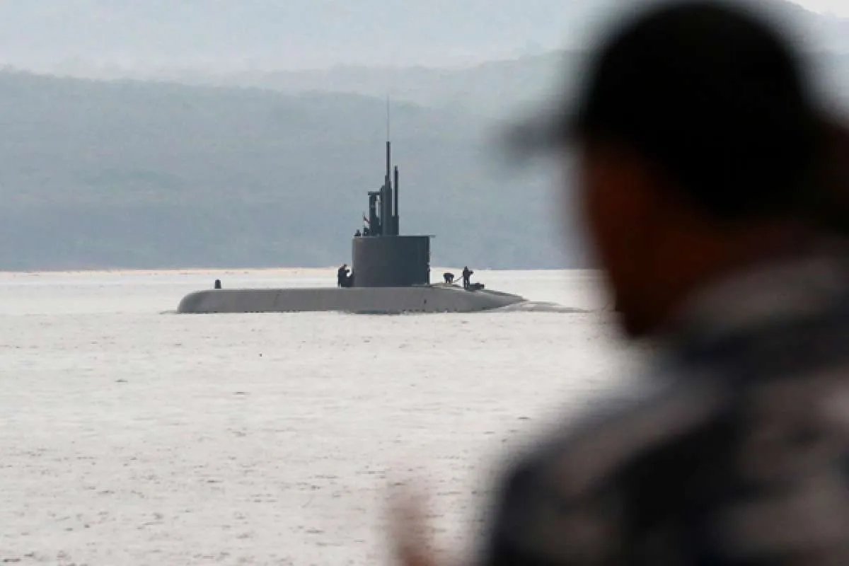 Jokowi: Pengembangan alutsista harus adopsi pengembangan teknologi militer terkini