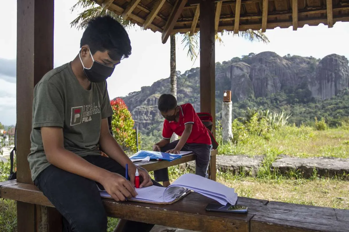 Apa itu narrative text? Ini ciri-ciri dan contoh teksnya