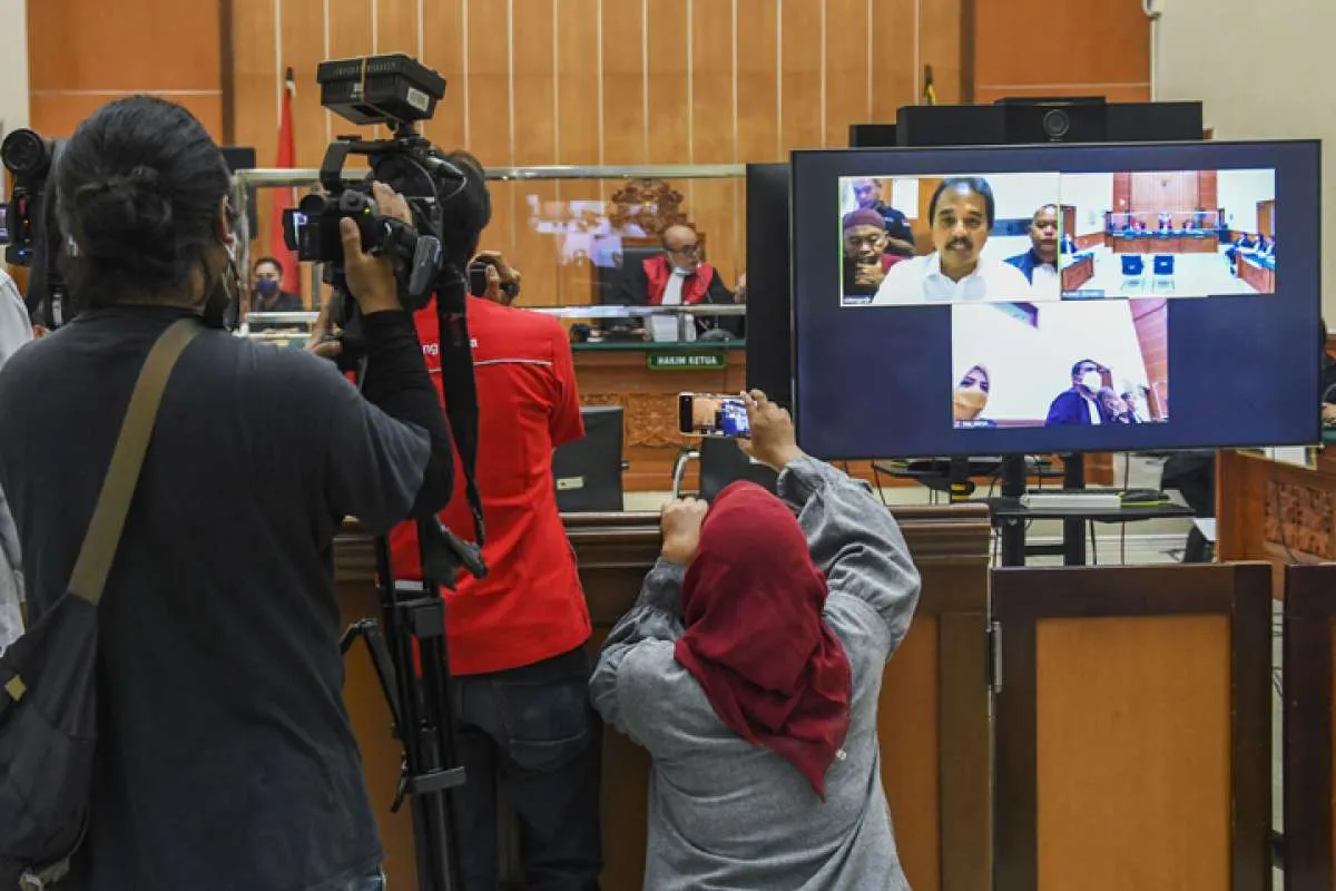 Terbukti Sebarkan Ujaran Kebencian, Mantan Menpora Roy Suryo Dihukum 9 Bulan