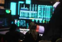 IHSG Merosot 1,42%, Saham ICBP, AMRT, dan KLBF Menduduki Top Leaders