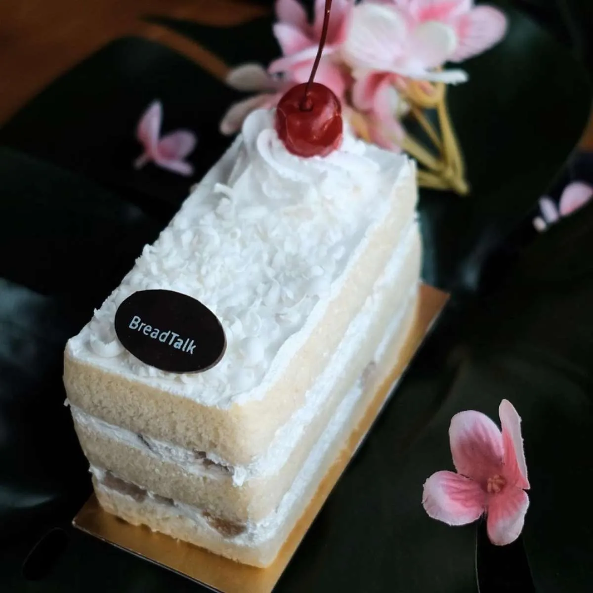 Promo BreadTalk periode 9-13 November 2020, slice cake mulai dari Rp 16.000!