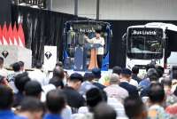 Prabowo Minta Pemda Prioritaskan Beli Produk Dalam Negeri Untuk Transportasi