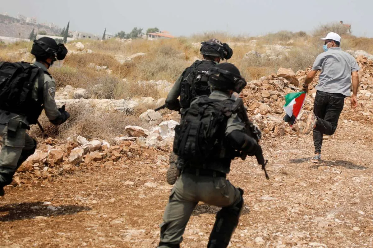 Tentara Israel kembali menghancurkan permukiman Palestina di Tepi Barat