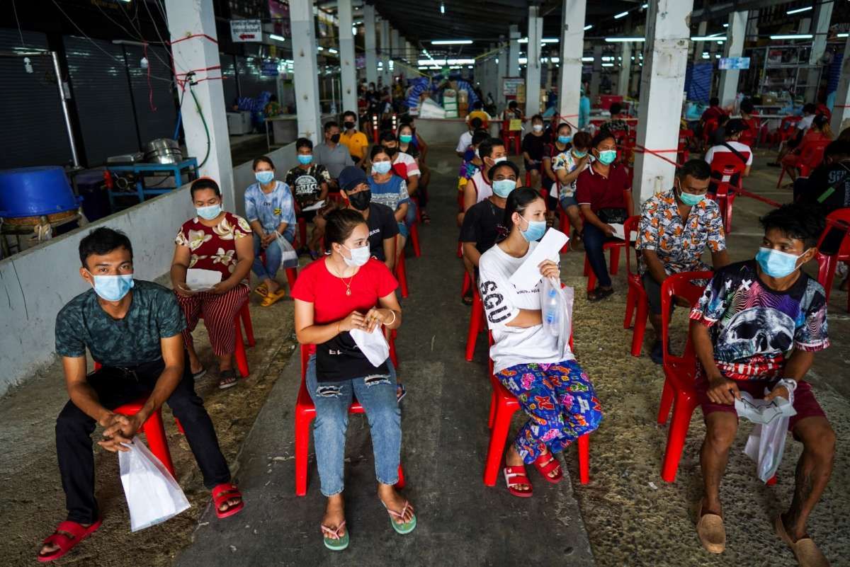 Setelah Stok Lama Habis, Thailand Akan Berhenti Menggunakan Vaksin Covid-19 Sinovac