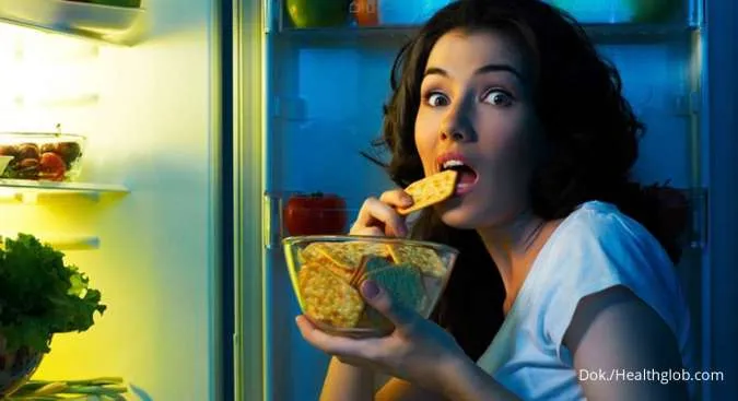 Makan Malam Bikin Gemuk? Cek 5 Fakta dan Mitos Makanan Sehat Ini!