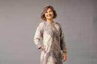  Dari Finance Terjun ke Properti