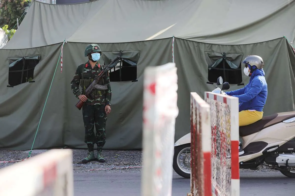 Awasi lockdown Covid-19, Vietnam kerahkan tentara