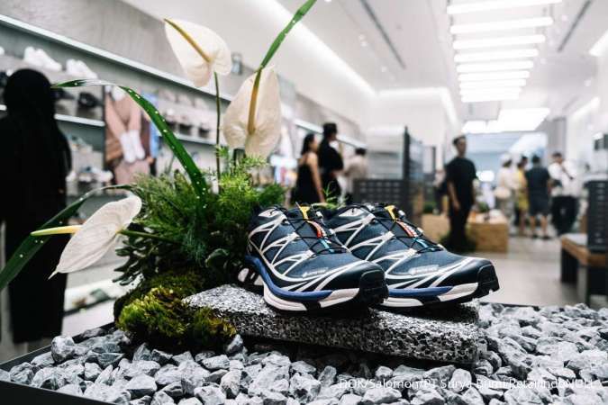 Ramaikan Persaingan Sepatu Olahraga, Salomon Buka Toko Terbesar di Indonesia