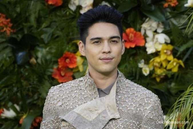 Ticket to Paradise dan 4 Film Aktor Maxime Bouttier, Tonton Yuk