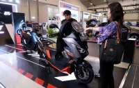 Penundaan Insentif Motor Listrik 2026 Berpotensi Tekan Penjualan