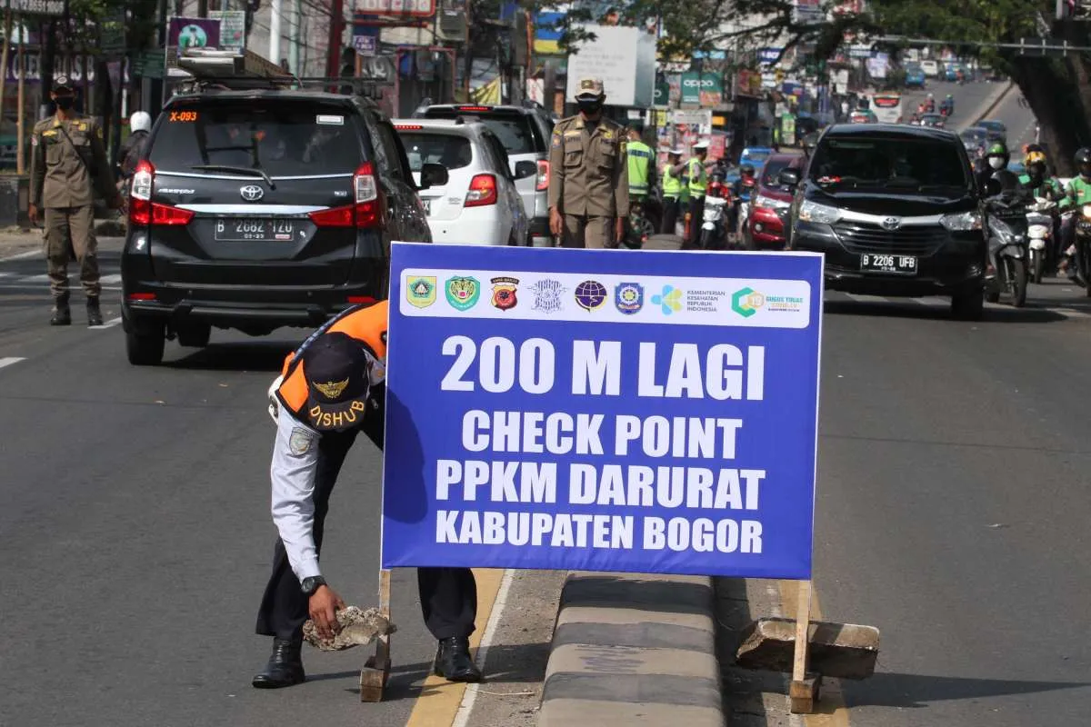 Dua poin perubahan aturan PPKM darurat 3-20 Juli 2021, apa saja?