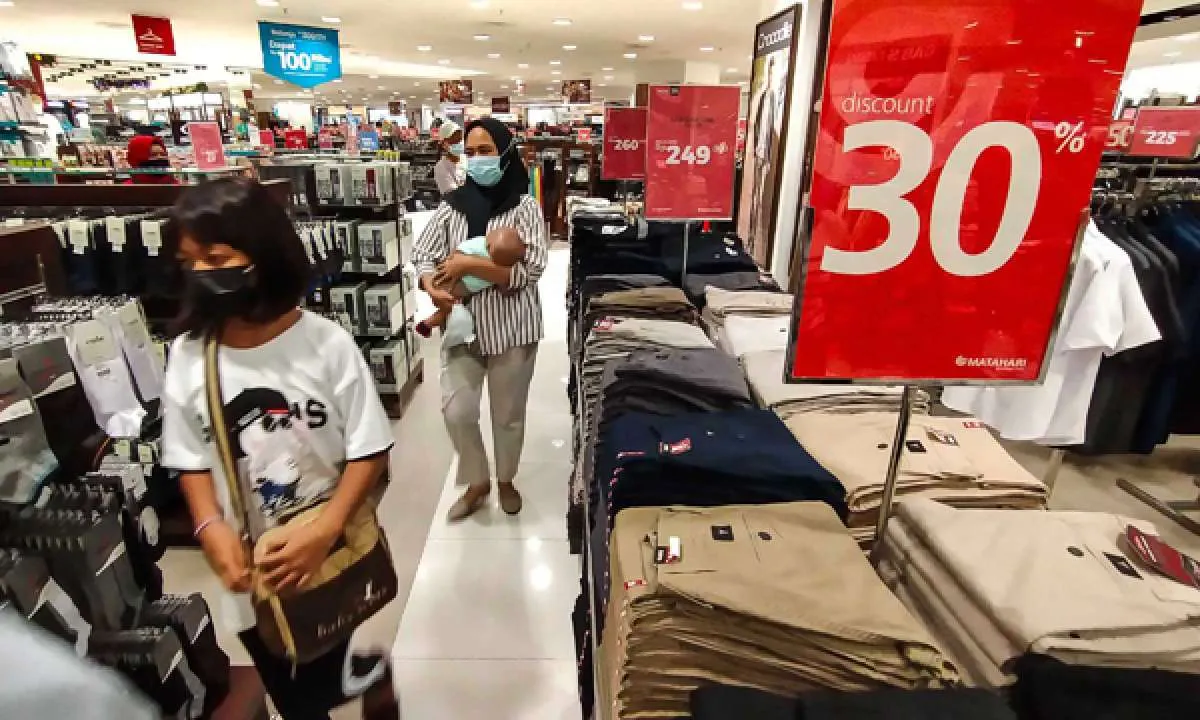Aktivitas Belanja Masyarakat Melandai di Pekan Kedua Ramadan 2023