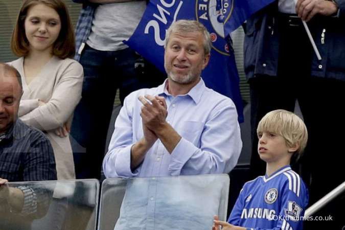 Roman Abramovich Resmi Menjual Saham Chelsea FC untuk Sumbang Korban Perang Ukraina