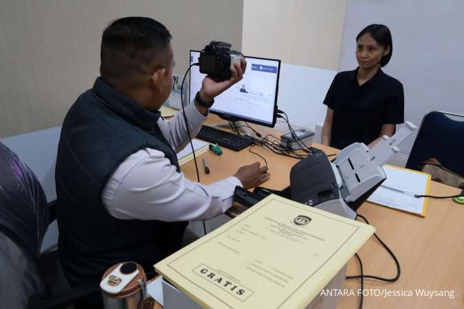 Daftar Tanggal Merah & Cuti Bersama 2026, Simak Cara Buat Paspor untuk Liburan