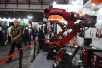 Manufaktur Indonesia Bertahan di Tengah Disrupsi