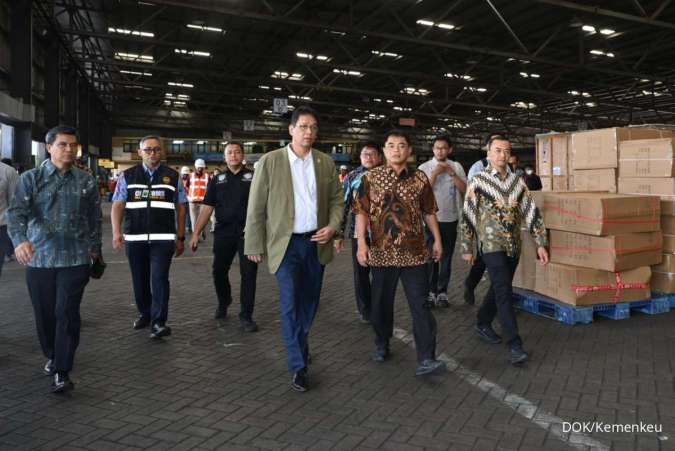 Pengawasan Bea Keluar Kerek Penerimaan Cukai 