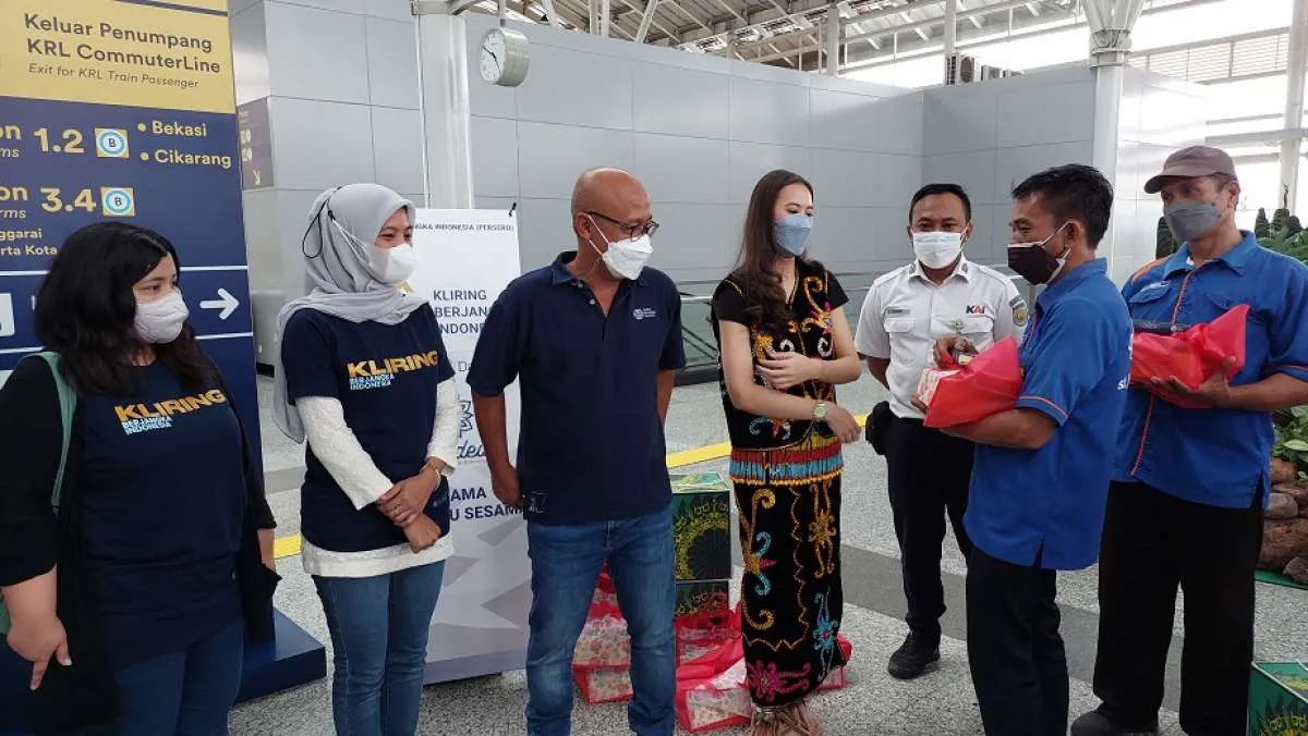 Peringati Hari Kartini, Kaum Perempuan KBI salurkan bantuan untuk para Porter 