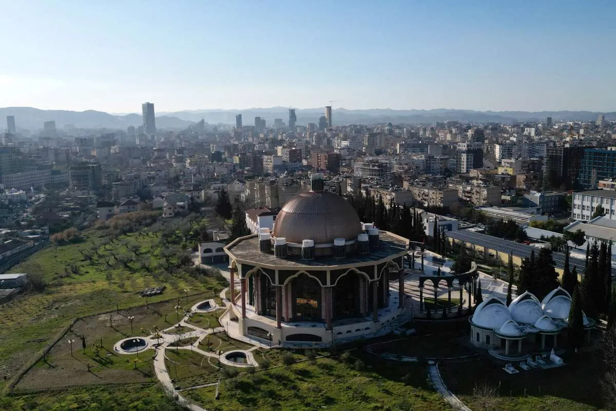 Albania akan Membentuk Negara Bektashi Bergaya Vatikan di Tirana