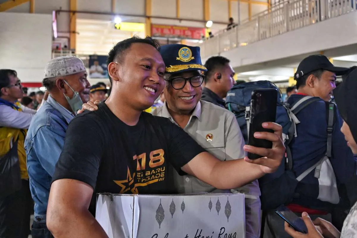 Tinjau Terminal Purabaya, Menhub Instruksikan Utamakan Keselamatan&Keamanan Penumpang