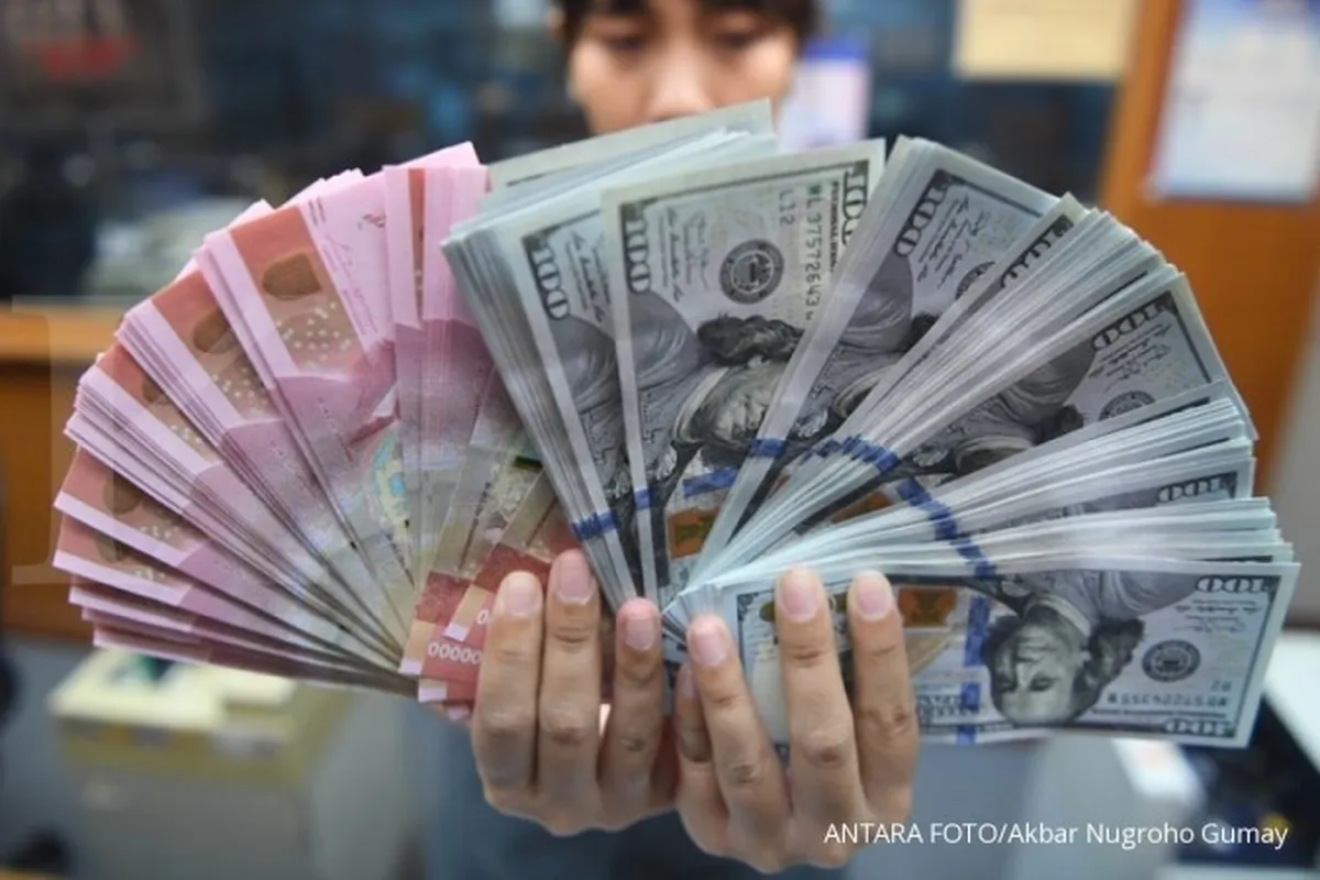 Dollar AS mulai rebound, rupiah tergencet