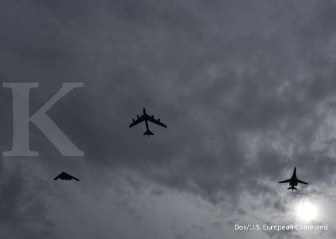 B-1 Lancers, B-2 Spirits & B-52 Stratofortresses