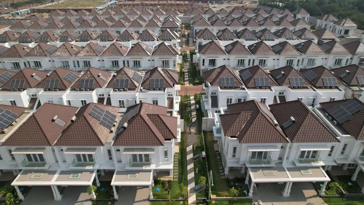 PLN Sebut Sistem Kuota dalam Beleid PLTS Atap Bakal Atasi Intermitensi